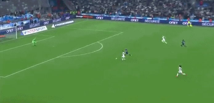 阿什拉夫被直接罚下