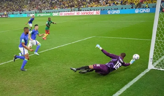 世界杯-喀麦隆补时绝杀 巴西轮换9人输球夺头名