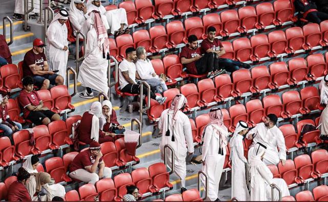 卡塔尔全场0射正！球迷失望 半场就开始退场