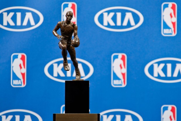 mvp奖杯北京时间9月22日,据美媒统计,詹姆斯-哈登生涯共获得156张常规