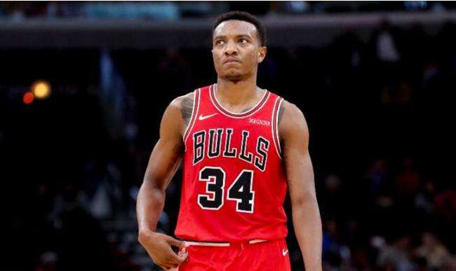 小卡特受伤离场