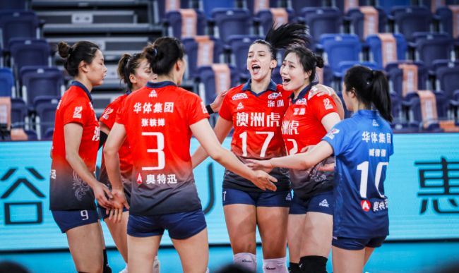 深圳女排3-0四川领跑F组