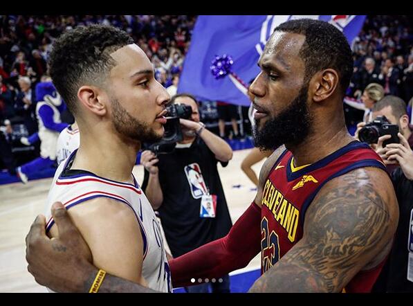 老詹暗示西蒙斯是他儿子？哈哈哈什么鬼！