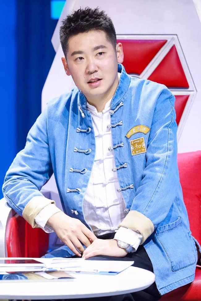 鲍橒与两位高中生的对话：在黑暗中纵横一方天地_棋牌_新浪竞技风暴_新浪网