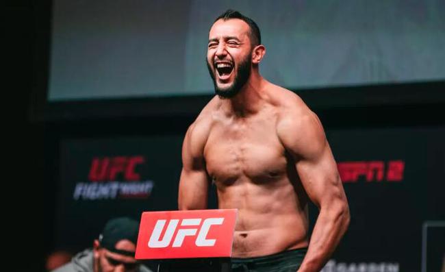 雷耶斯认为击败琼斯要比成为UFC冠军更具意义