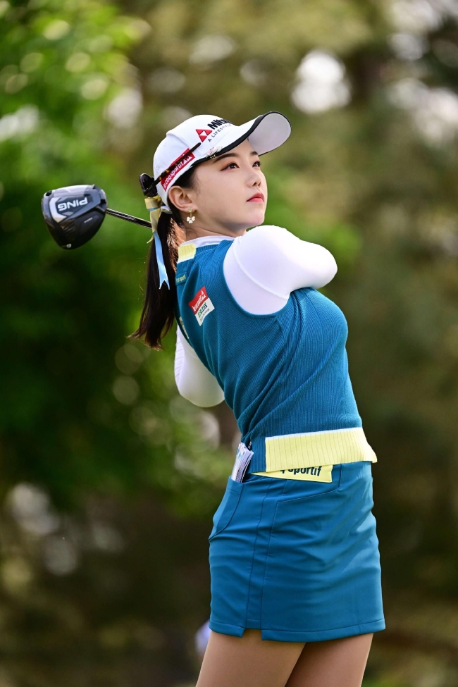 大东建托赛菊地领先争第5冠鲁婉遥第4石昱婷t42