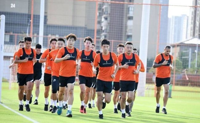 北青：武汉长江队因球员人数中超第11轮或面临弃赛