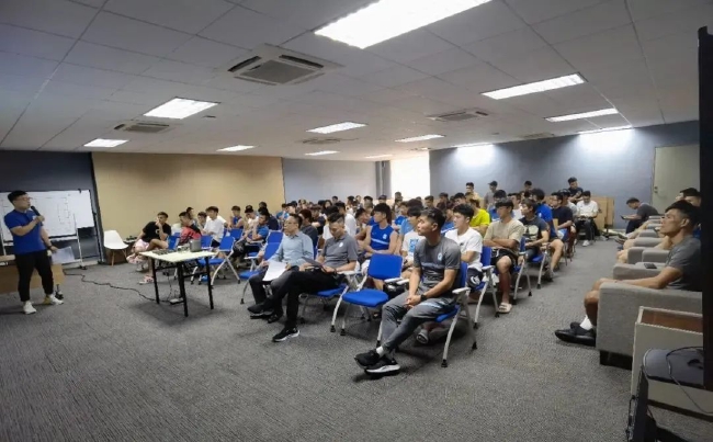 广州城足球俱乐部召开赛风赛纪专题会议 - 猎趣tv