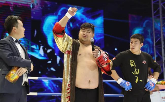 我就是拳王西安赛区开战敖日格乐将出任功夫天团