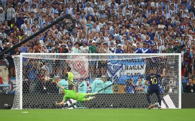 世界杯-梅西双响 姆巴佩3球 阿根廷点胜法国夺冠