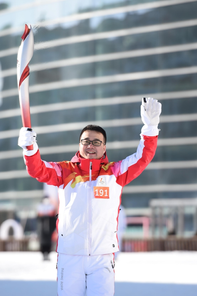 台球助力冰雪 台球人乔冰出任2022北京冬奥会火炬手！