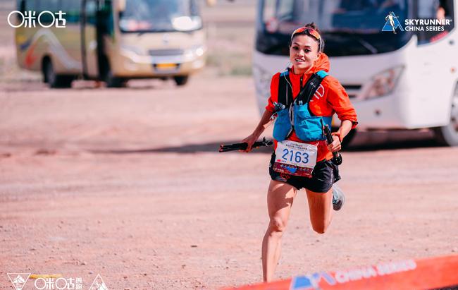 郑文荣获60公里组女子冠军