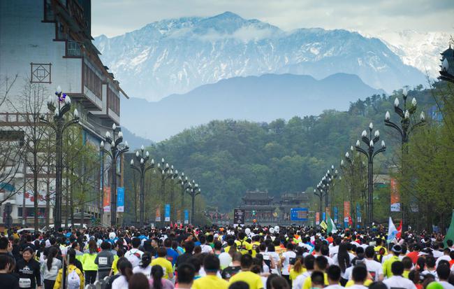 2020双遗马拉松报名开启 参赛选手有机会直通成马