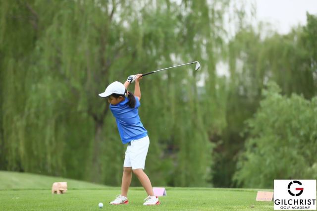 刘国梁8岁女儿GGGA高尔夫巡回赛夺冠