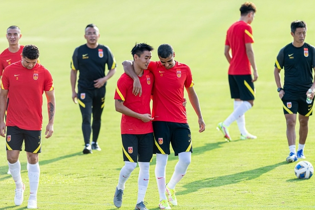 国足备战同澳大利亚的比赛