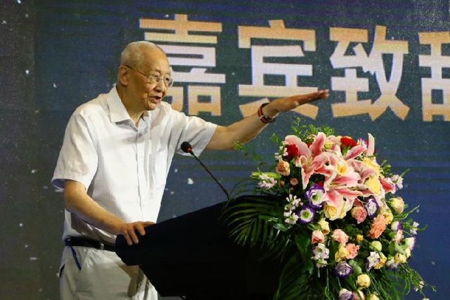 魏纪中