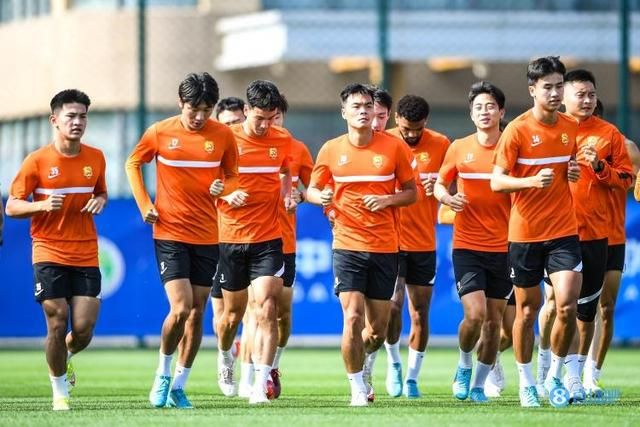 记者谈武汉长江事件：前所未有的对中国足球绝望