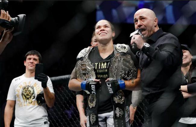 努涅斯在ufc232中创造了女子mma的历史