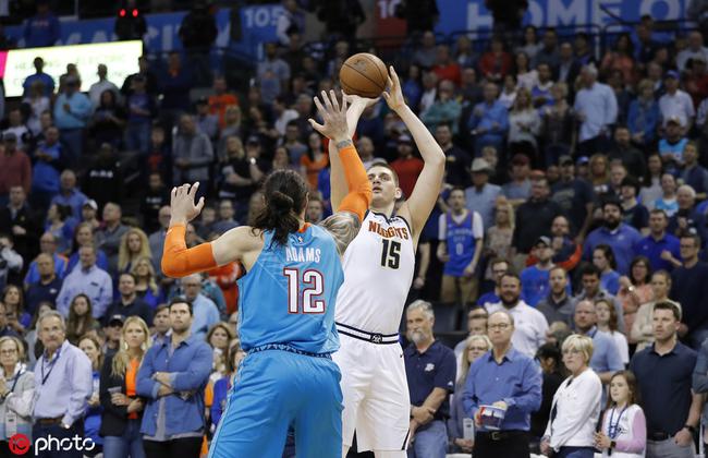 约老师大两双掘金横扫雷霆