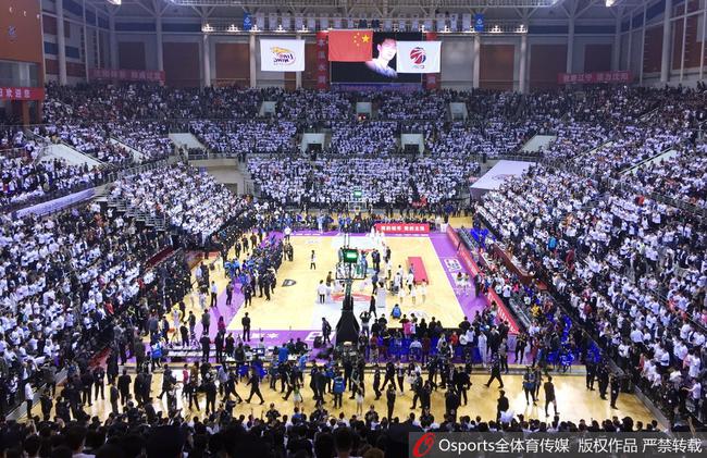 中国和伊朗将辽宁体育馆热身