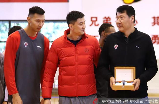 关德友荣誉退休