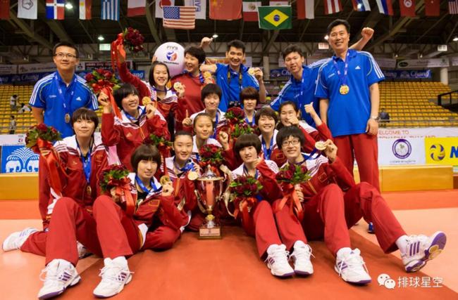 2013年国少夺冠后合影