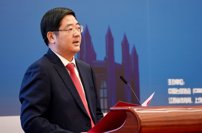 江西省玉山县委书记胡剑飞