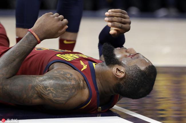 防守太惨了……