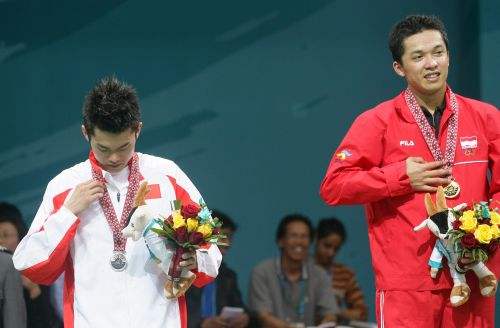2006年陶菲克战胜林丹勇夺多哈亚运会男单冠军