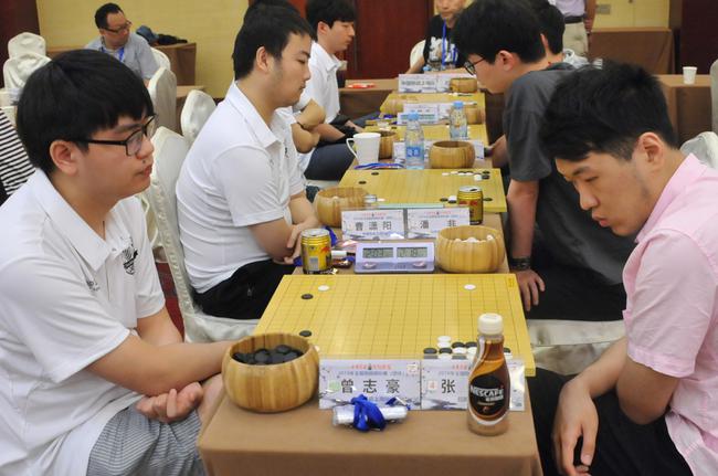 围棋比赛现场资料图