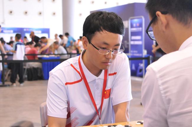 时越代表洛阳队出战