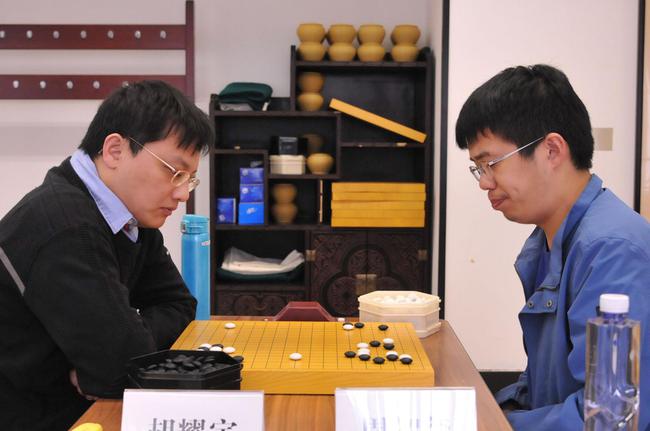 胡耀宇战胜周贺玺