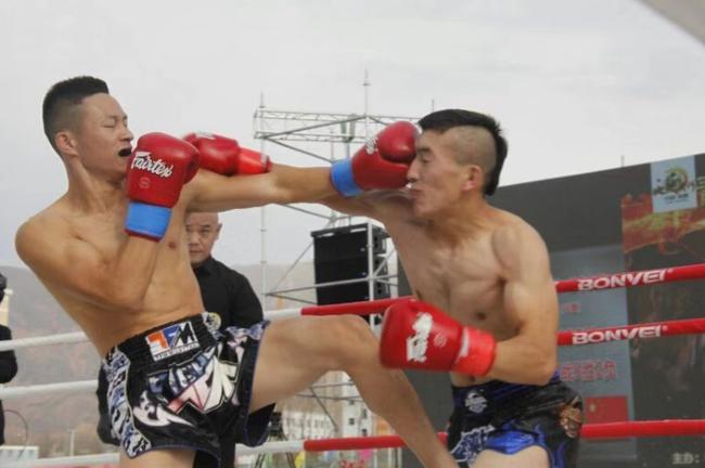 青海化隆第三届决战黄河世界自由搏击争霸赛隆重开幕