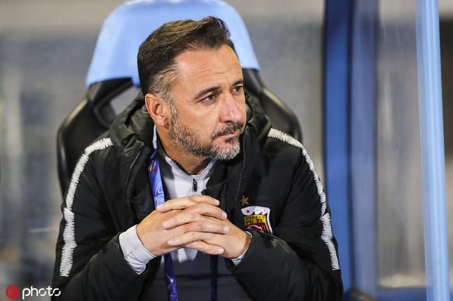 上港主帅佩雷拉