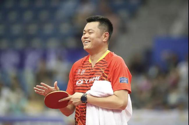 侯主播全锦赛夺冠