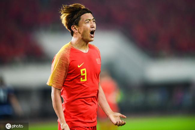 疯狂杨旭18分钟戴帽连三届戴帽成历史第二射手