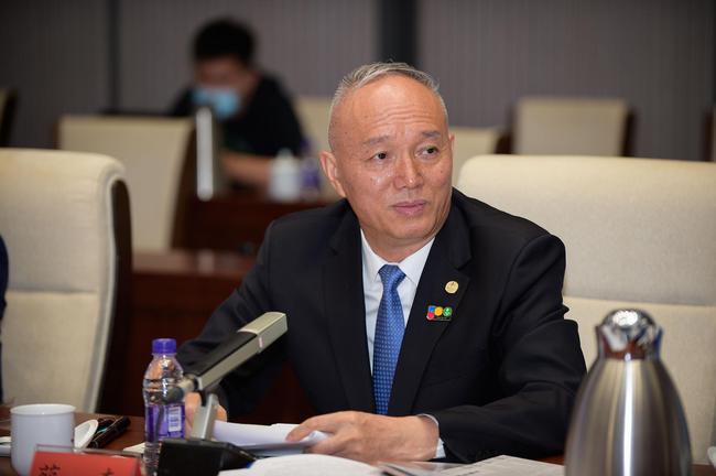 9月22日，北京市委书记、北京冬奥组委主席蔡奇在会上发言。