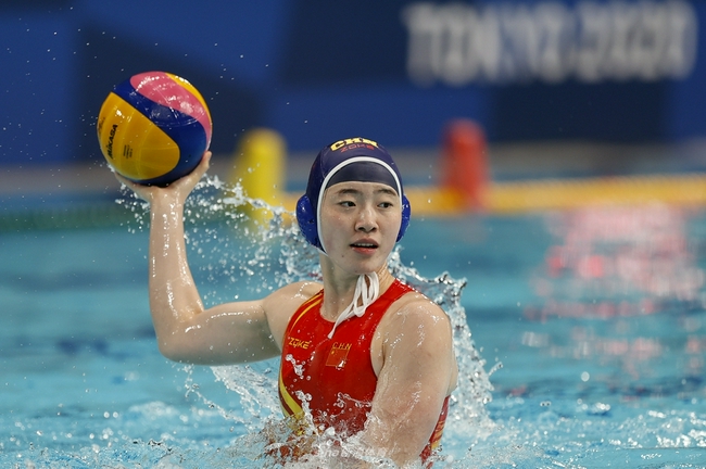 中国女子水球队拼到最后一刻不敌劲旅西班牙队无缘四强