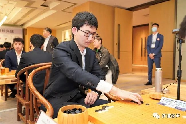 00后新锐丁浩