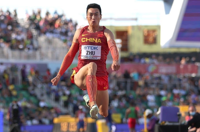 朱亚明成为继王嘉男之后本届世锦赛第二位登上领奖台的历史中国男选手