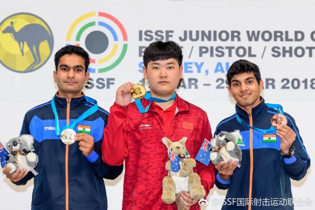 国际射联青年世界杯王哲昊男子10米气手枪夺冠