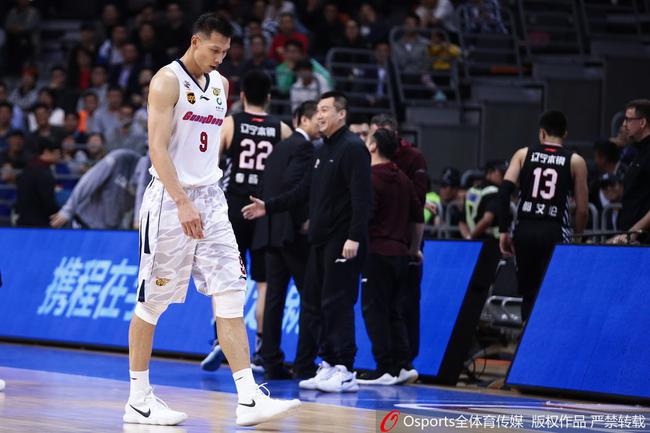 阿联今天拿下了39分10篮板，但仍没能帮助球队取胜