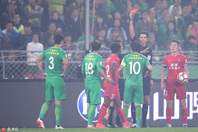 张稀哲被红牌罚下