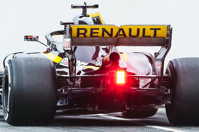 雷诺rs18尾部细节