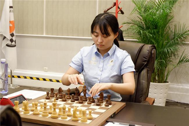 新科国际象棋棋后居文君