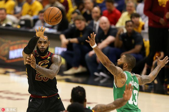 詹姆斯自认传球能比肩昔日模板 他已是历史第3_NBA_新浪竞技风暴_新浪网