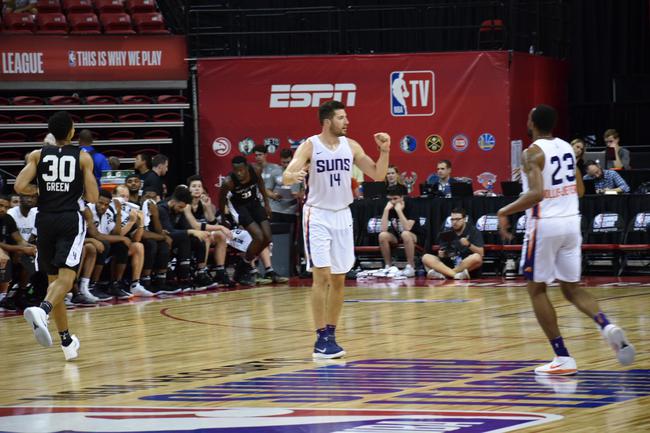 太阳44分血洗马刺