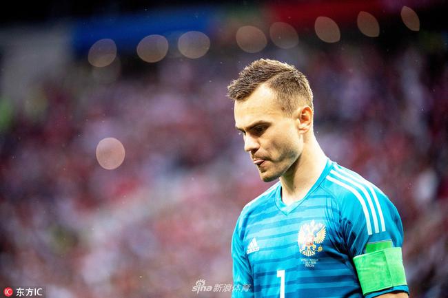 俄罗斯女主唱最爱他