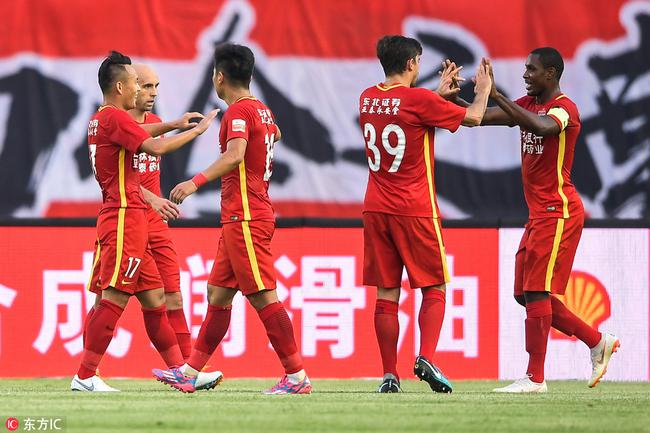鲁能客场激战亚泰
