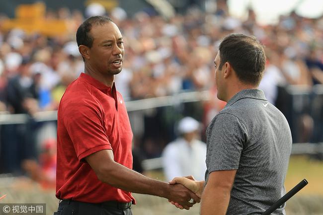 伍兹和莫里纳利在英国公开赛决赛轮